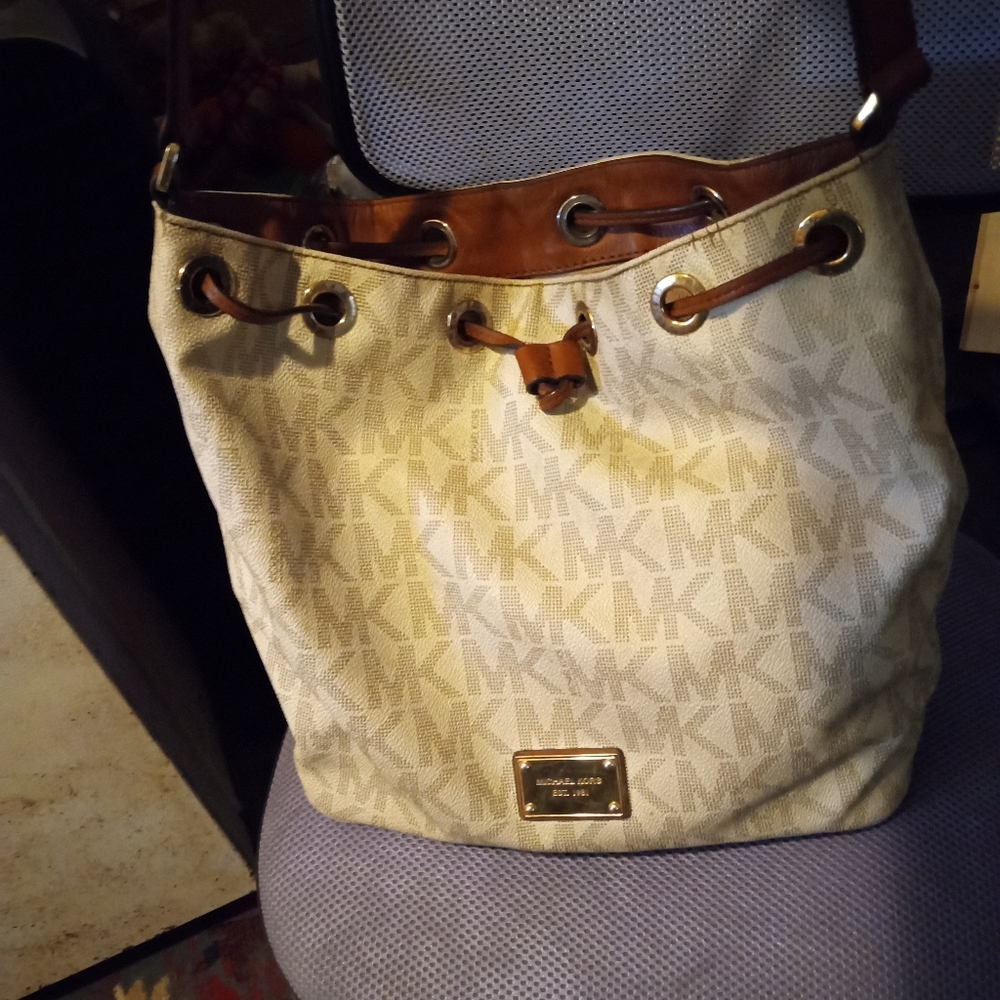 Michael Kors purse